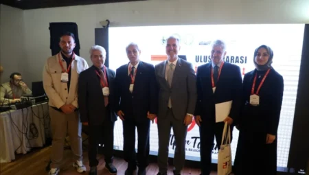 İnegöl’de Şehir Araştırmaları Sempozyumu Yoğun İlgiyle Devam Ediyor: Akademisyenler Şehrin Tarihini, Kültürünü ve Ekonomisini Anlatıyor